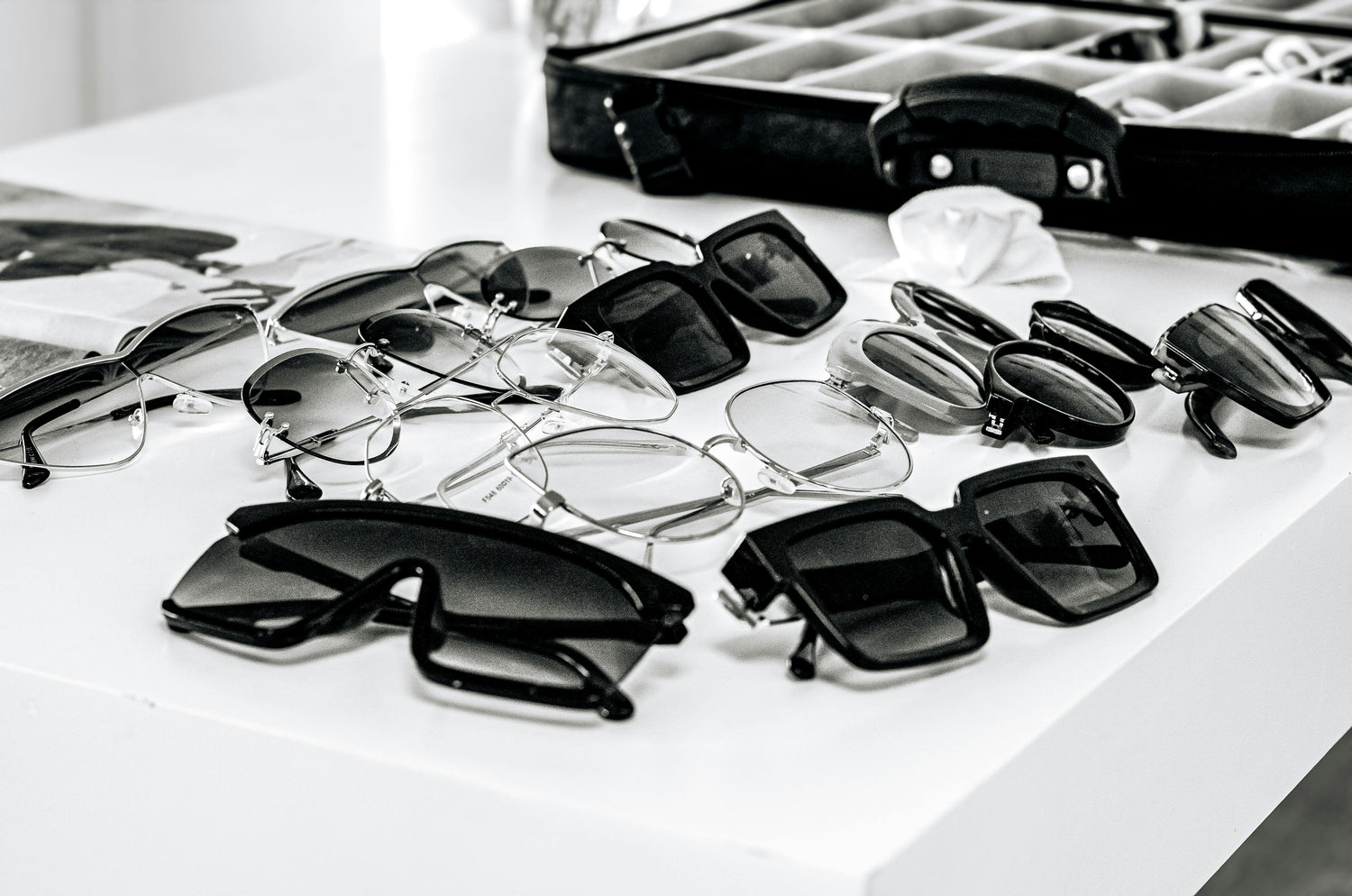 Blank Ocean ( luxury Glasses)