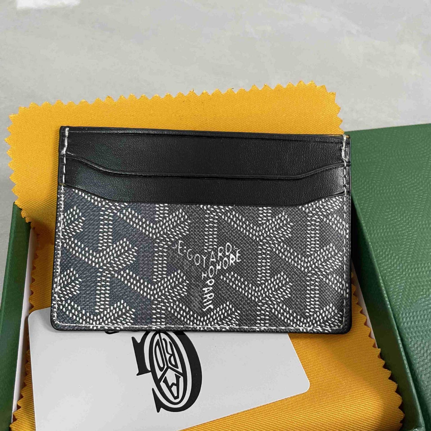 Goyard Fashion Card Holder for Men and Women, Multi-functional Wallet with Card and ID Slots, Casual Everyday Compact Card Case